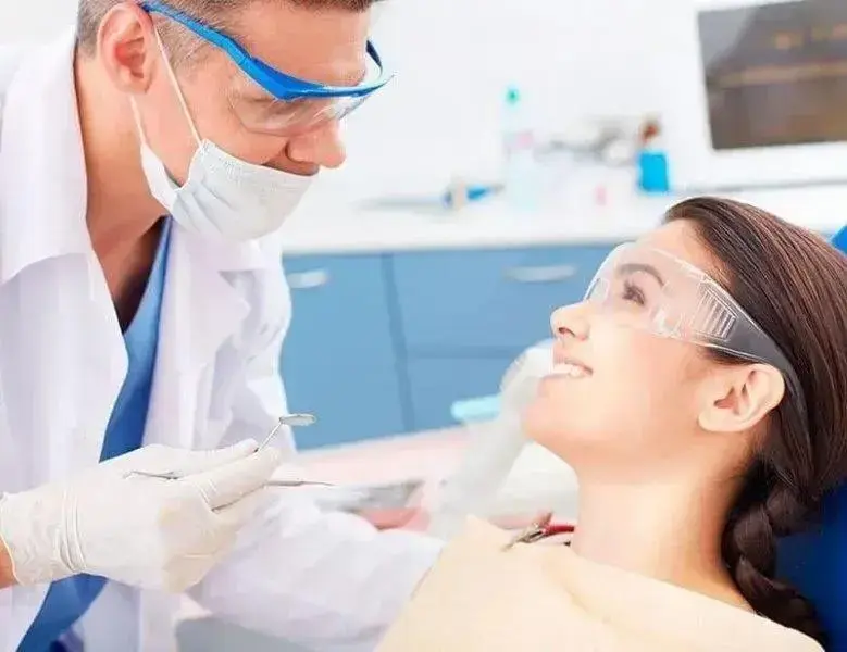 Benefícios de Investir em um Plano Dental para sua Saúde Bucal